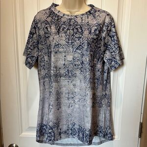 Blue and Gray Patterned T-Shirt. Blouse. Size small. Never worn.